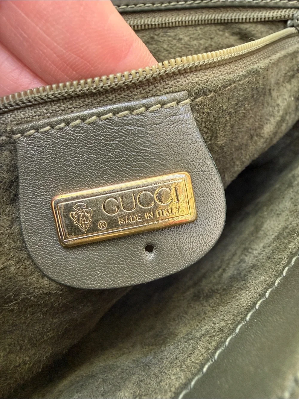 Vintage Deep Green Gucci Leather Classic Shoulder Bag with Suede Lining